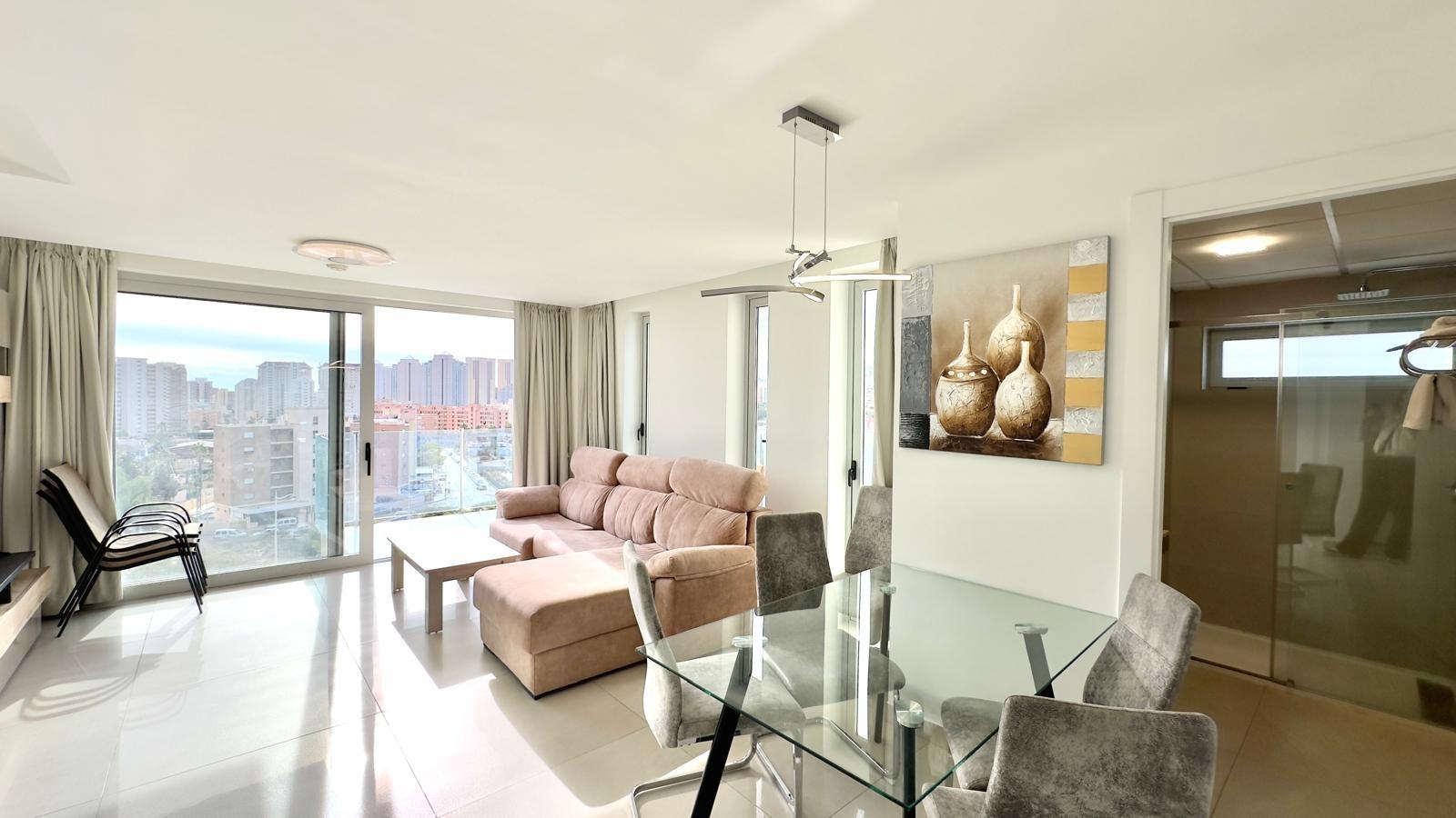 This apartment offers a Mediterranean lifestyle with attention to detail, combining tranquility, com