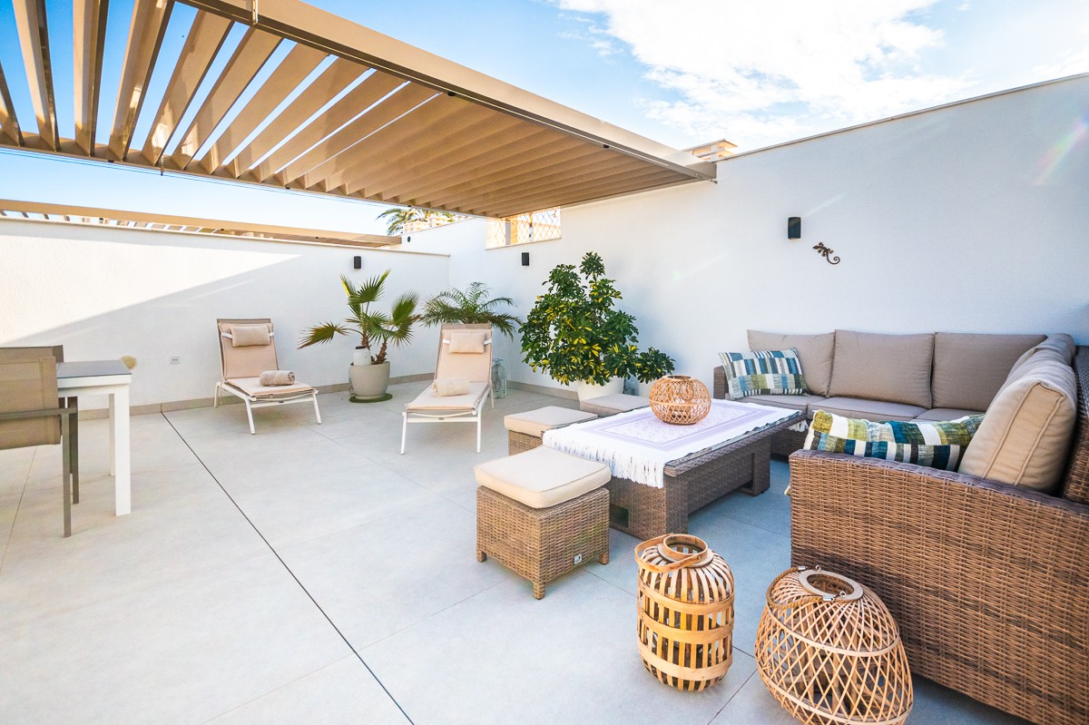 Master bedroom in penthouse for sale in San Pedro del Pinatar