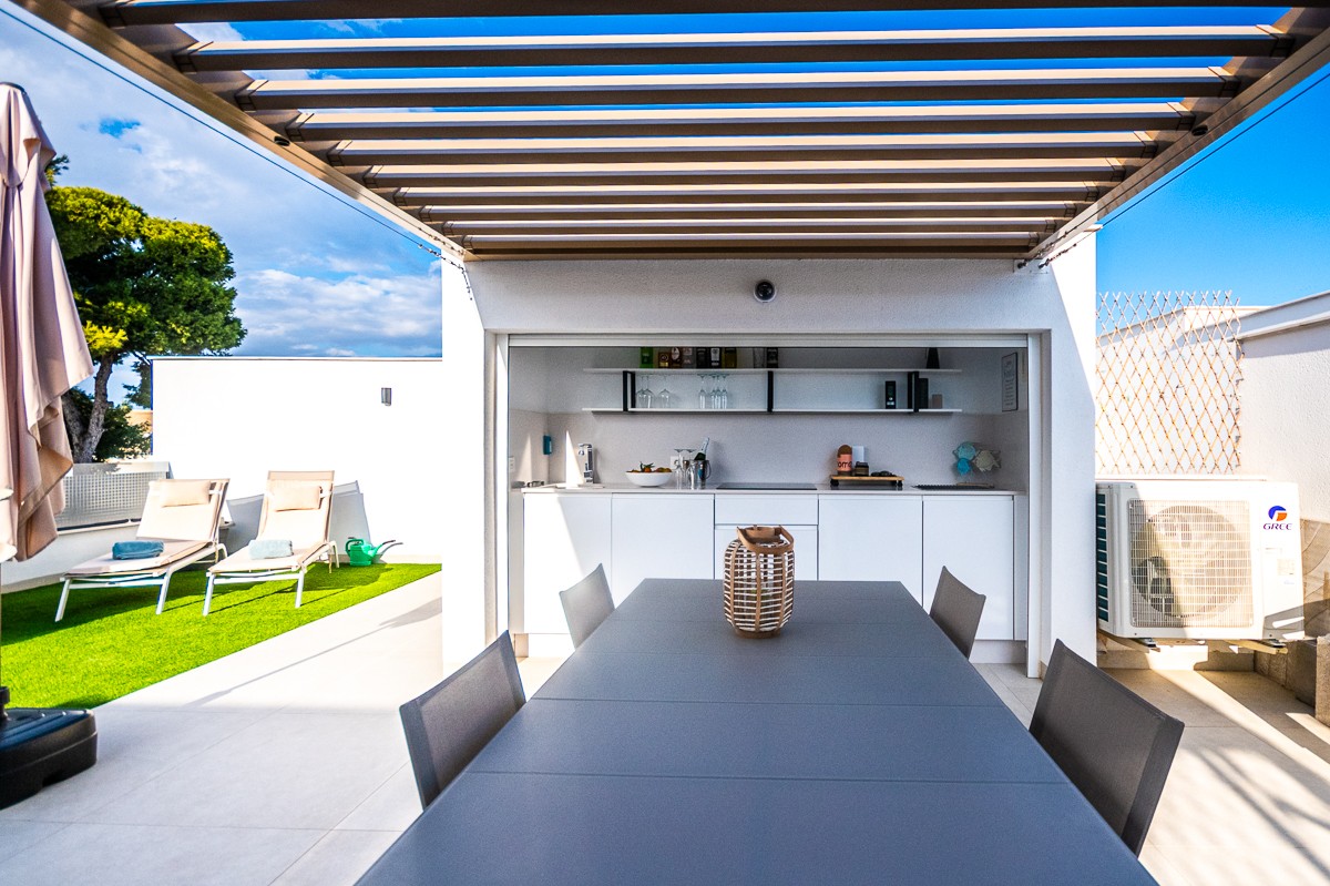 Dining area in penthouse for sale in San Pedro del Pinatar