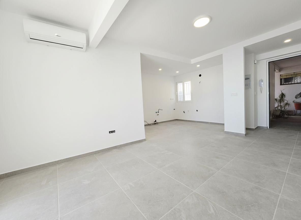 Pool area in penthouse for sale in Torrevieja