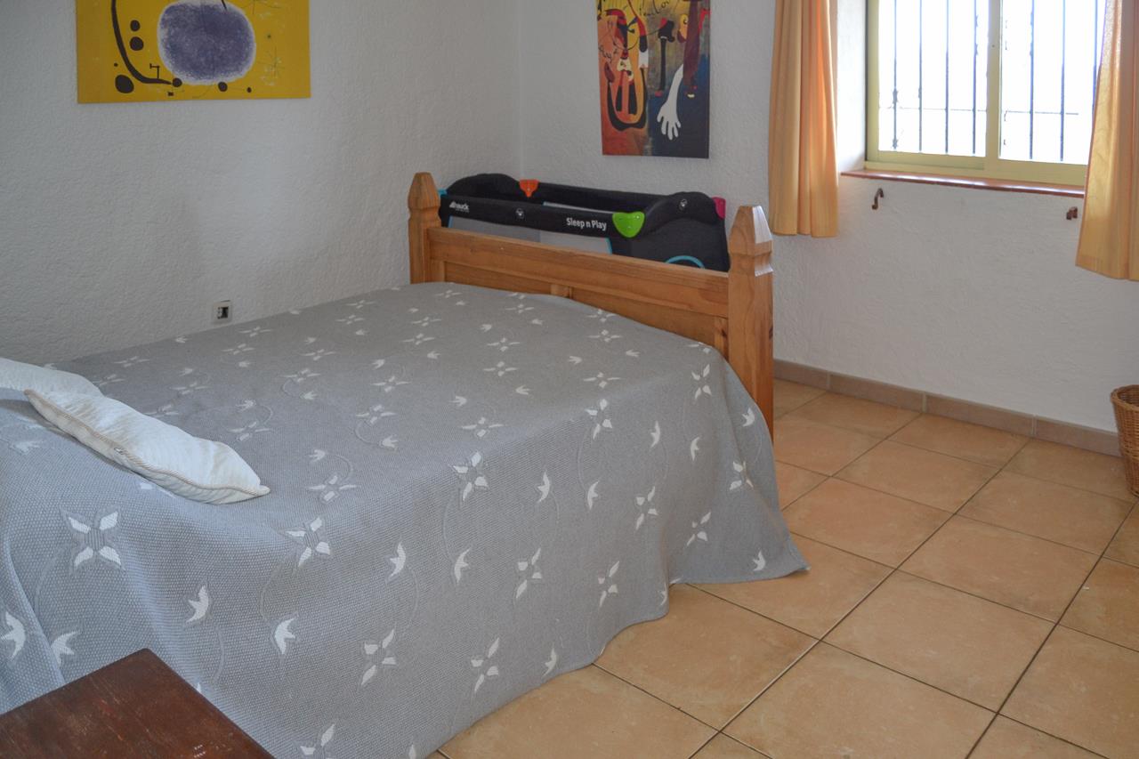 Bathroom in villa for sale in Pedreguer