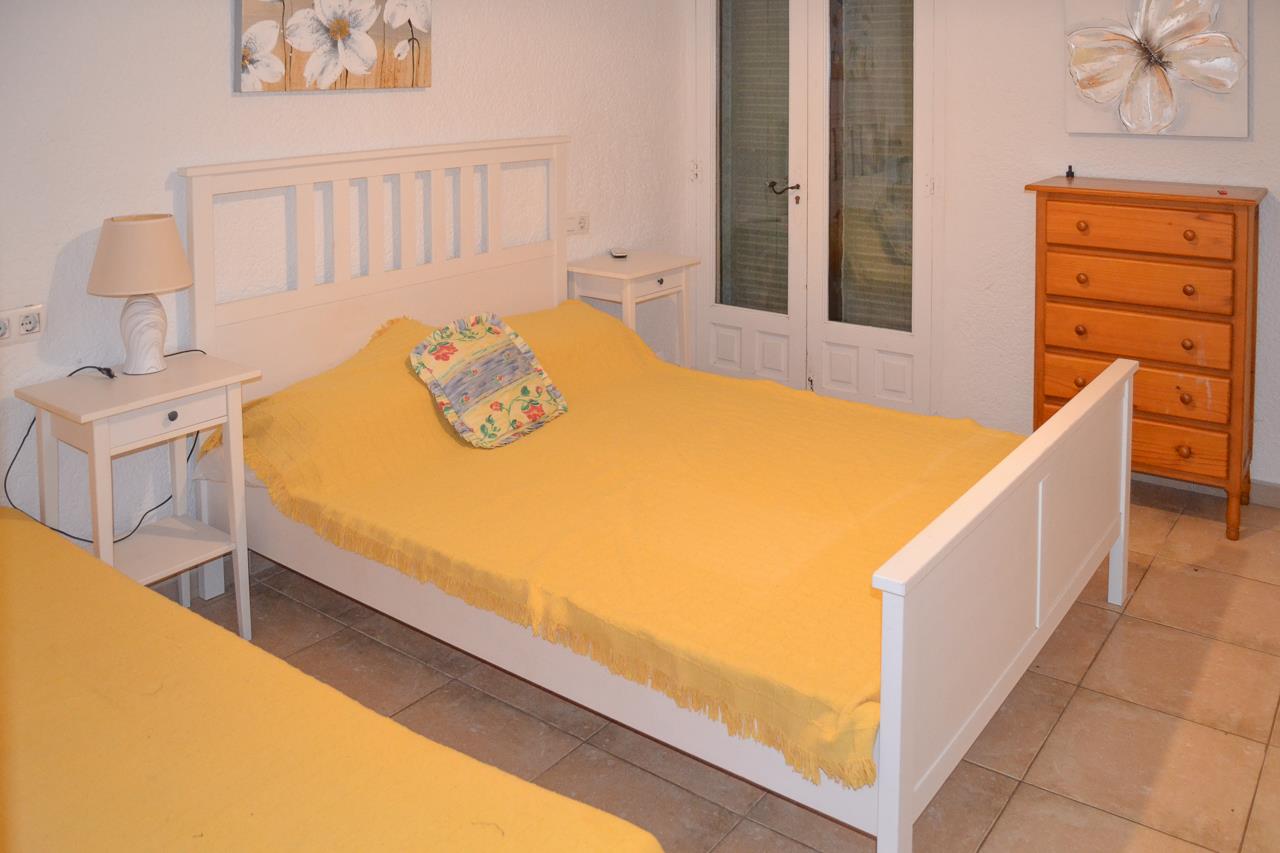 Living room in villa for sale in Pedreguer