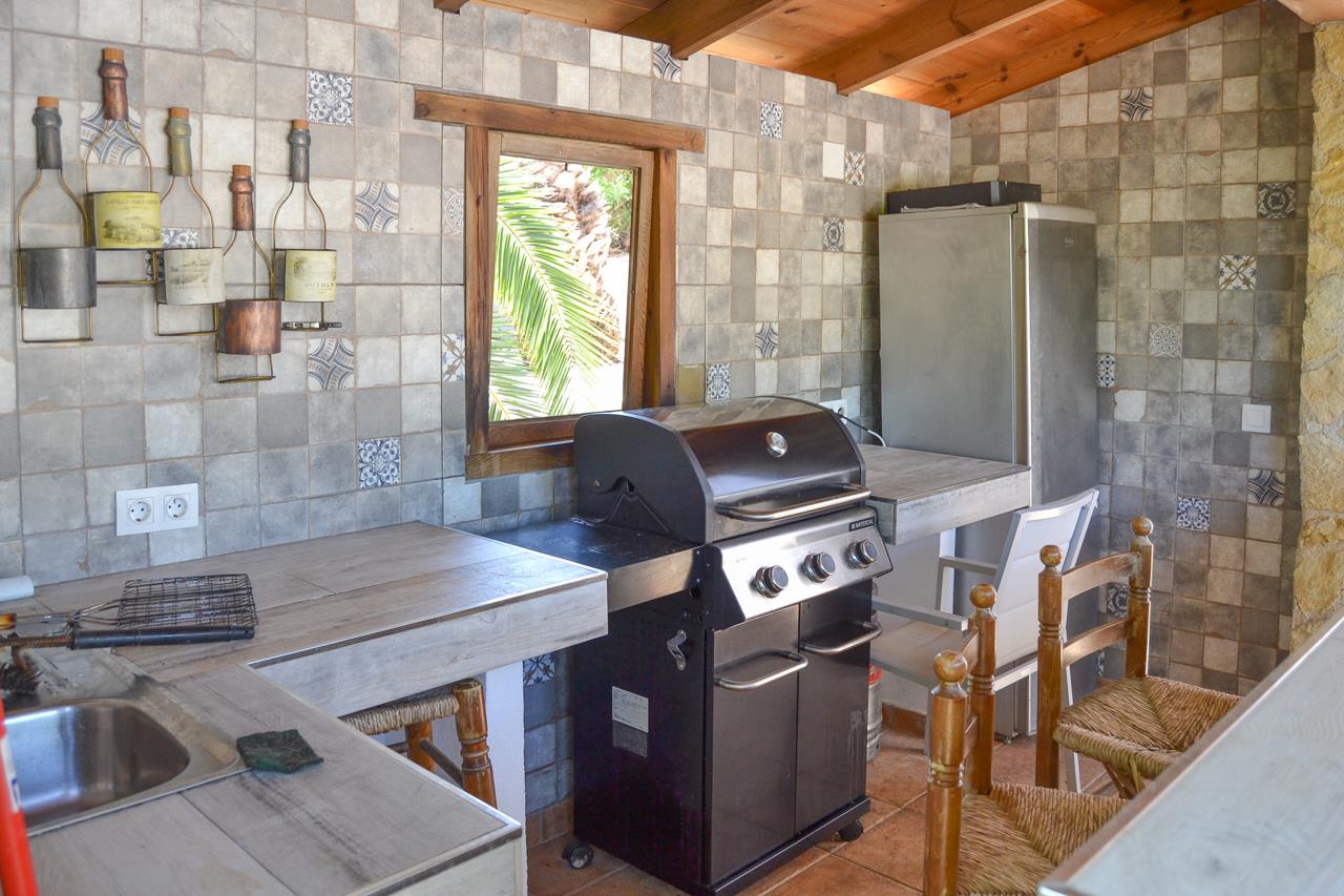 Bathroom in villa for sale in Pedreguer