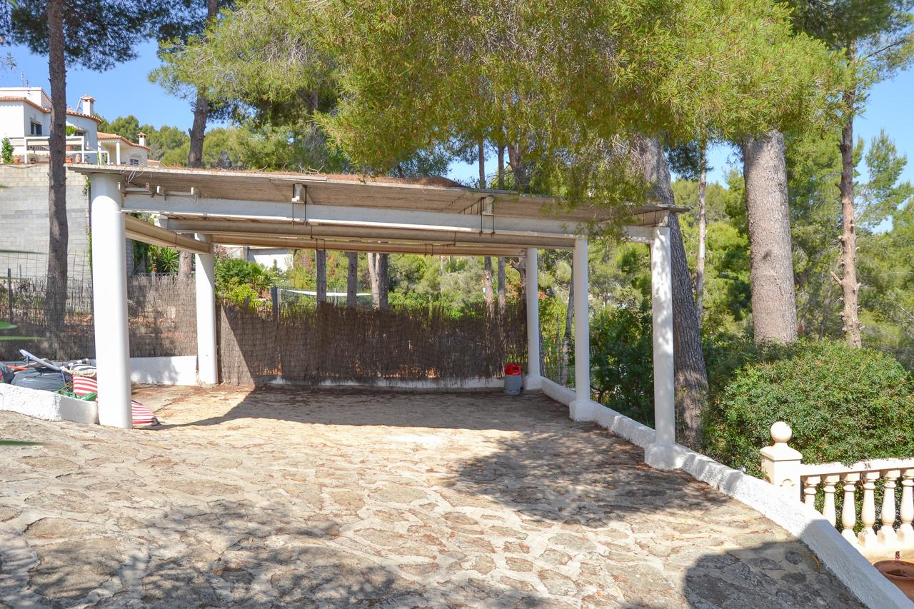 Kitchen in villa for sale in Pedreguer