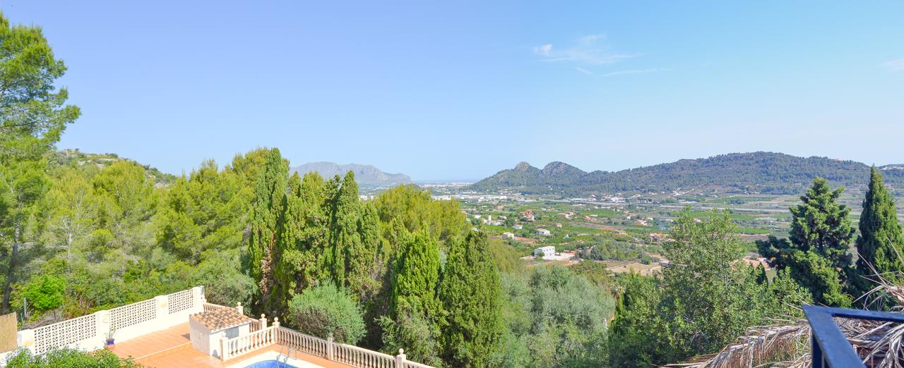 Terrace in villa for sale in Pedreguer