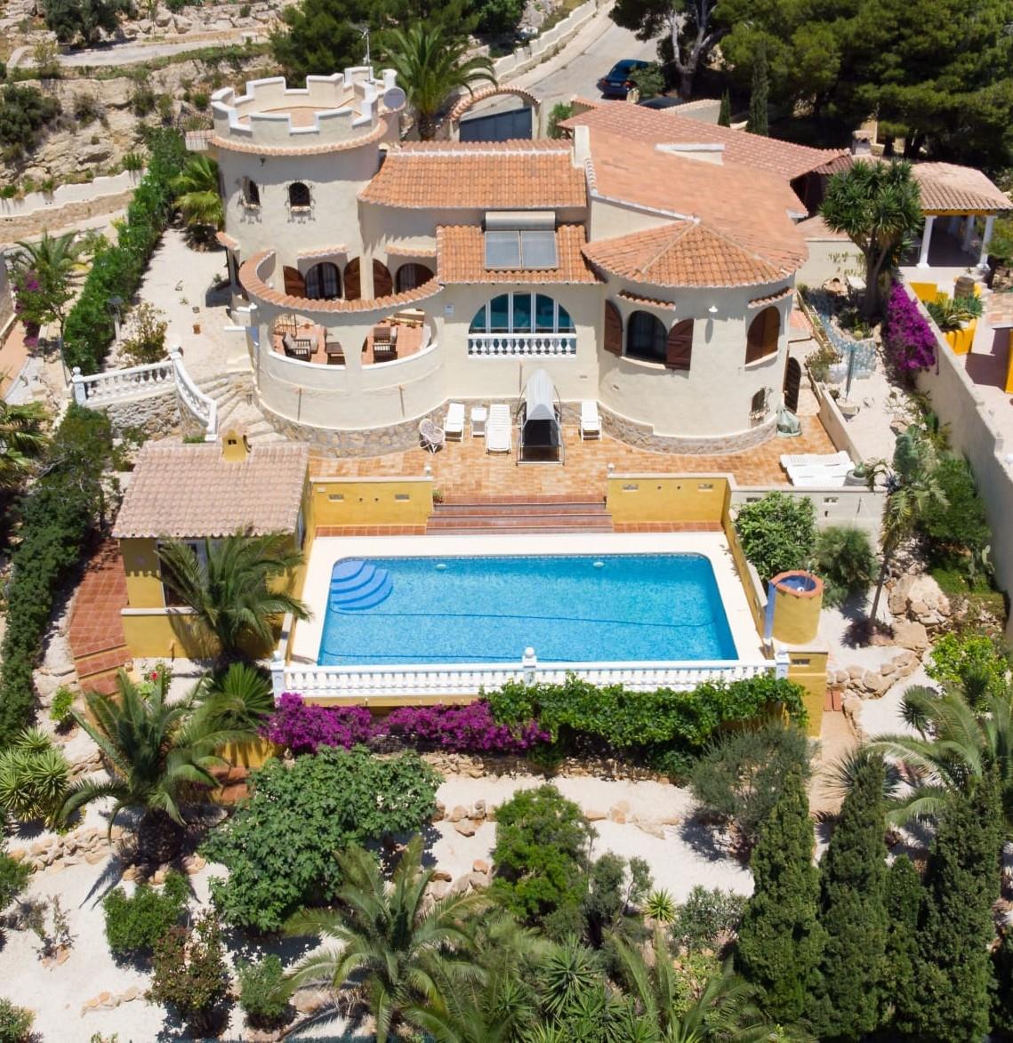 Terrace in villa for sale in Benitachell