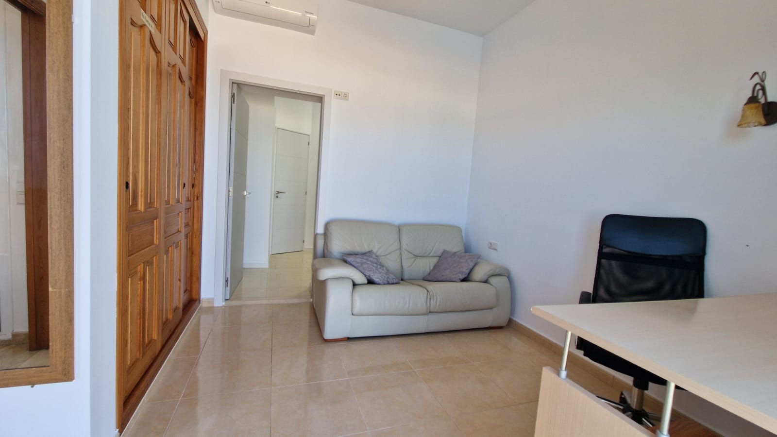 Living room in villa for sale in Benitachell