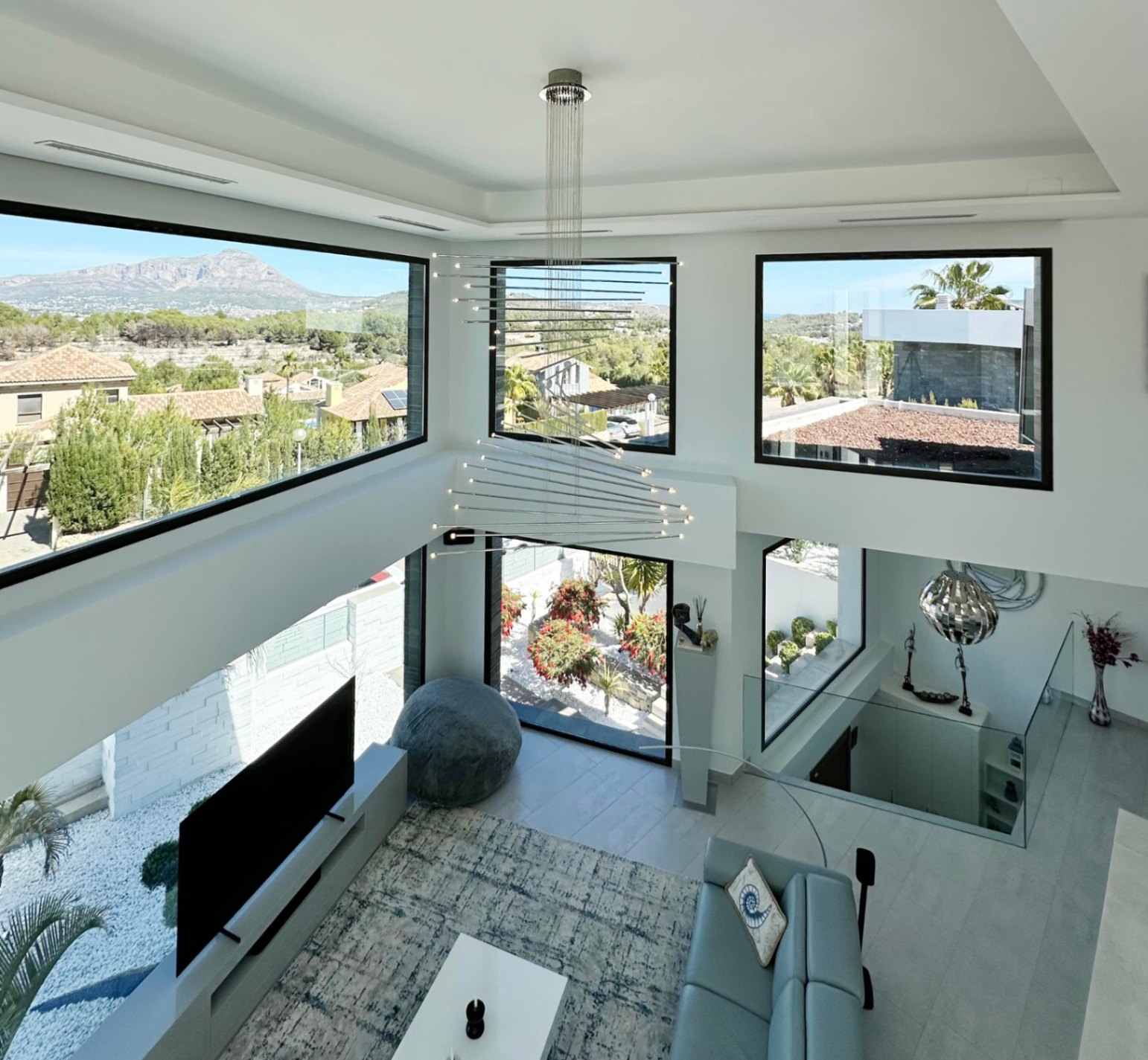 Garden in villa for sale in javea
