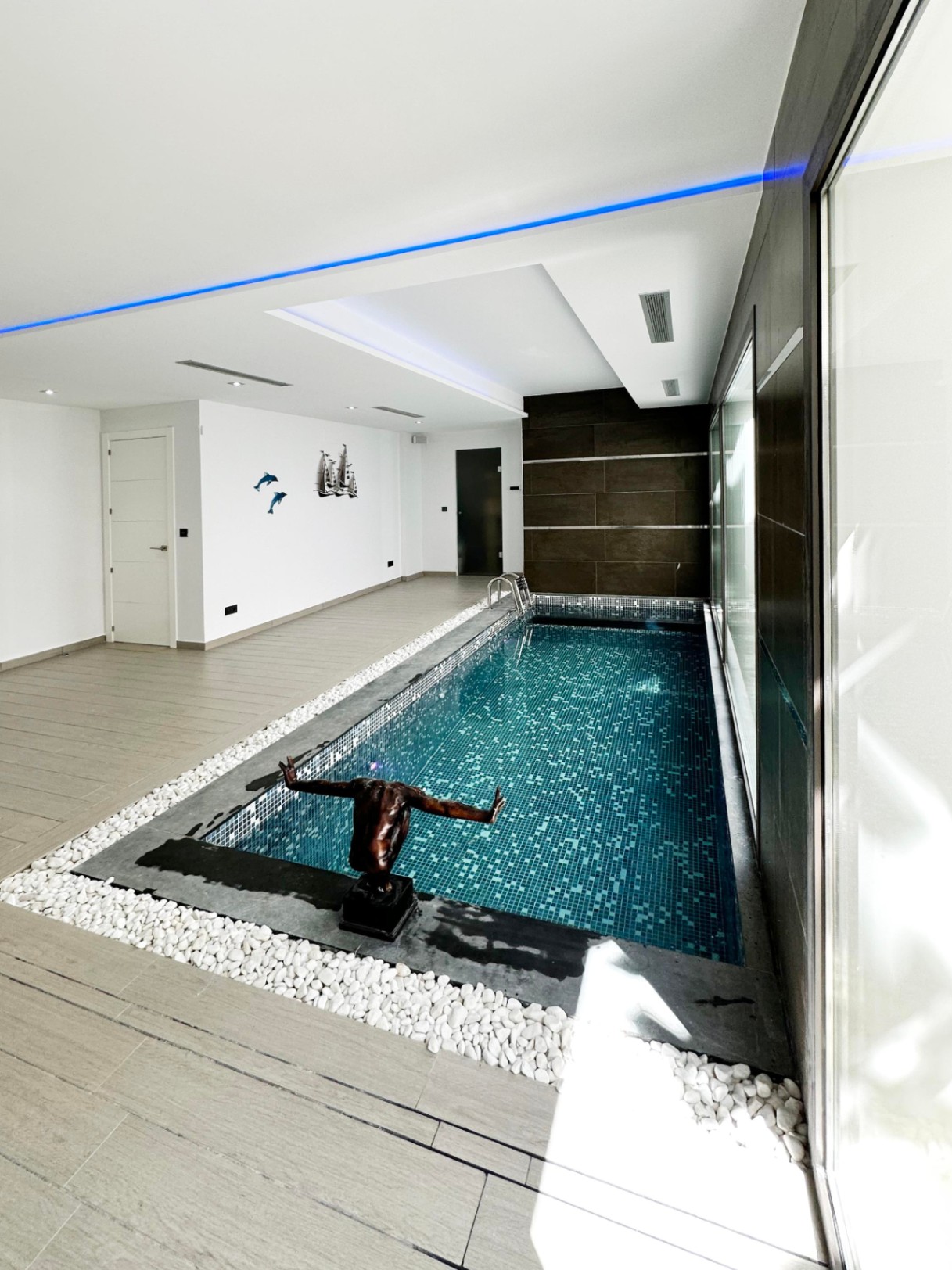 Master bedroom in villa for sale in javea