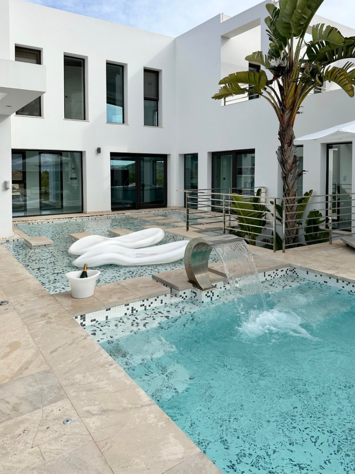 Bedroom in villa for sale in javea
