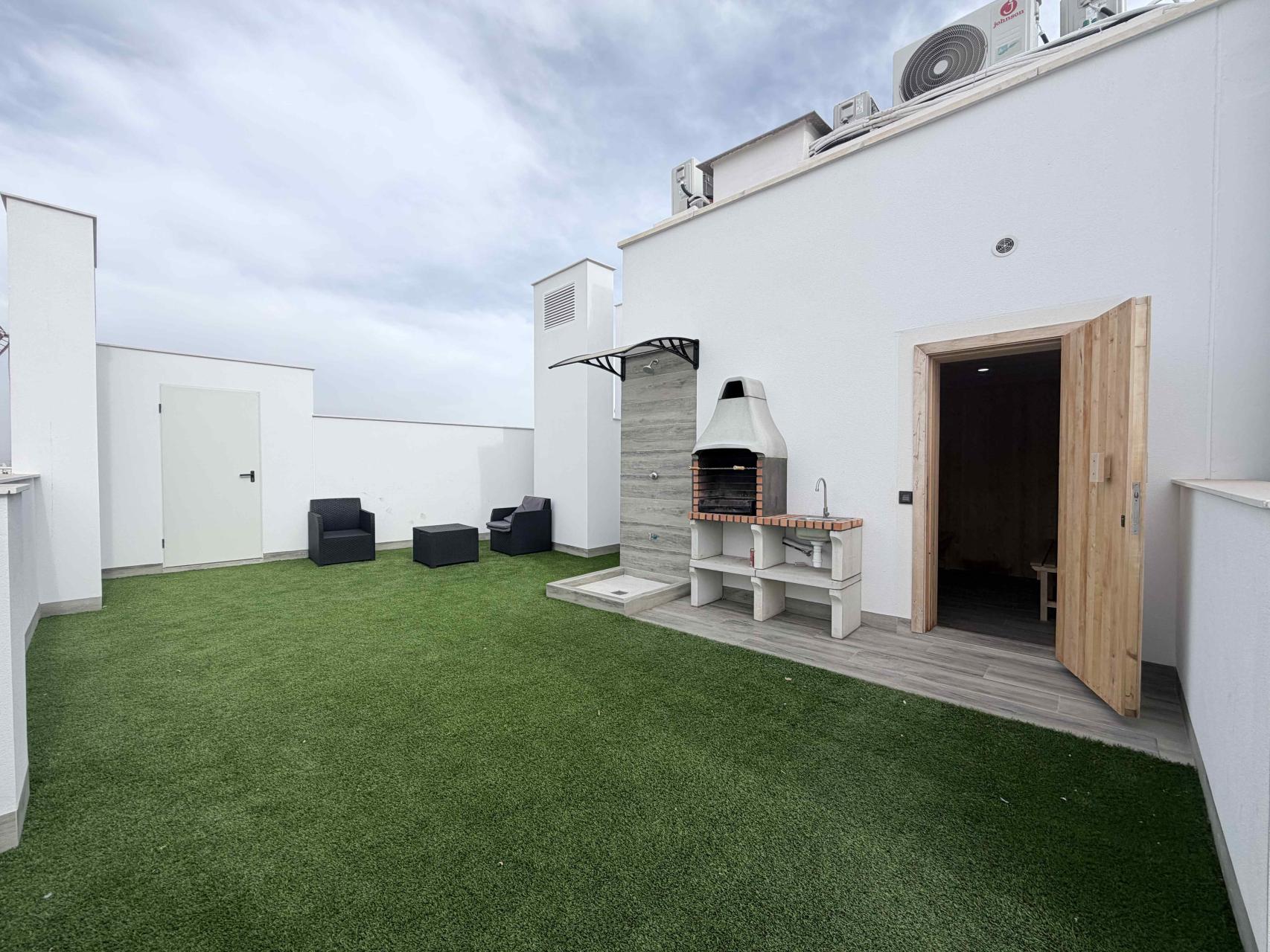 Master bedroom in apartment for sale in Torrevieja