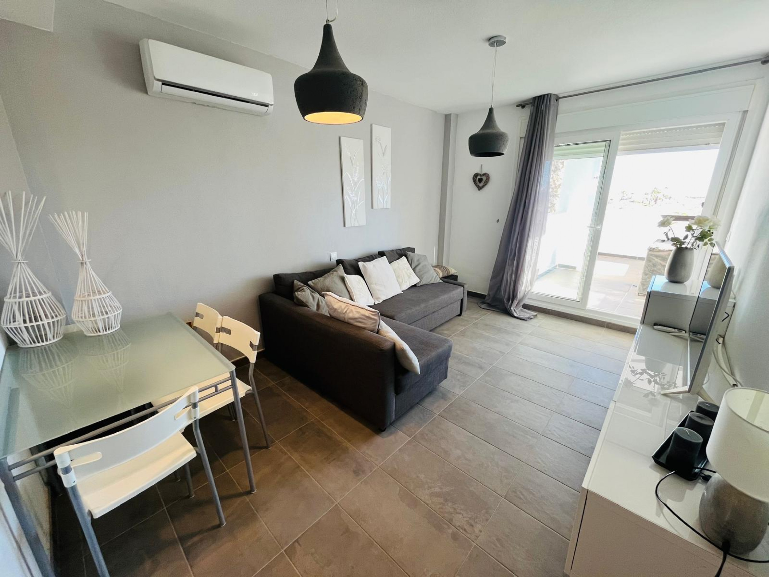 Bedroom in apartment for sale in Torre Pacheco