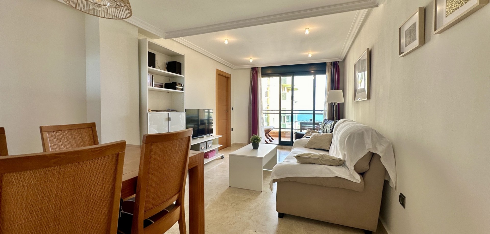 Living room in apartment for sale in Guardamar del Segura