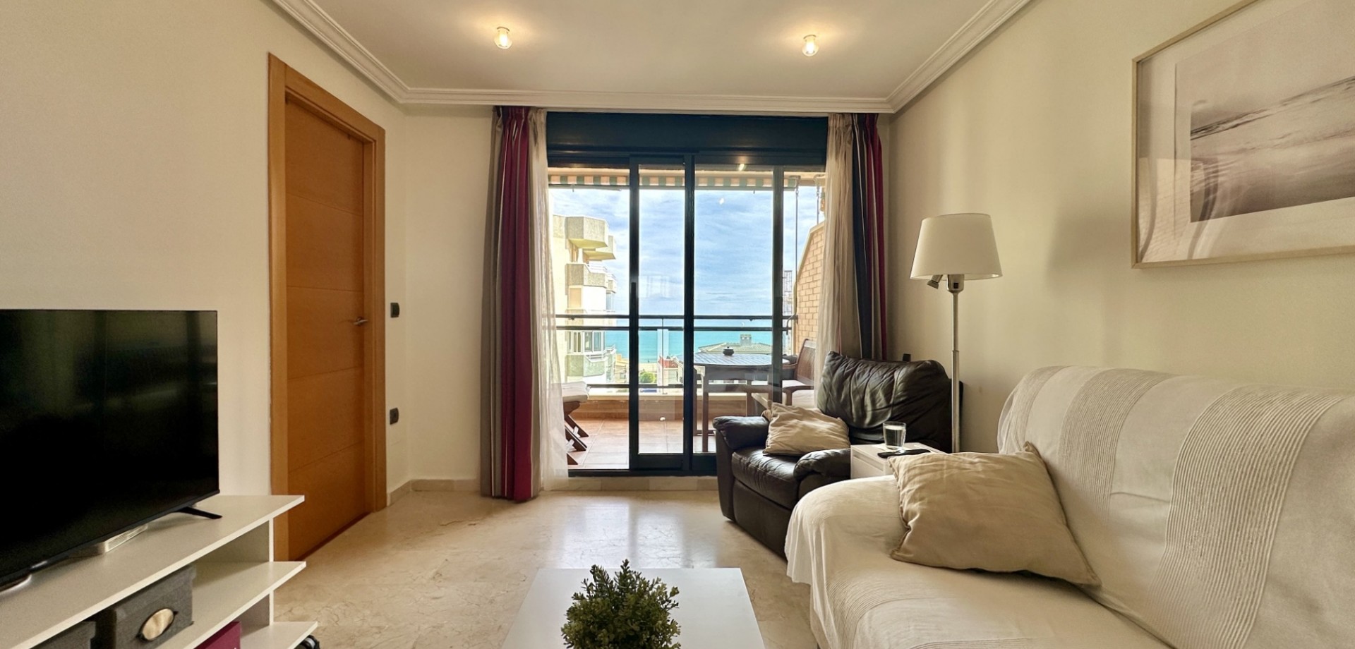 Kitchen in apartment for sale in Guardamar del Segura