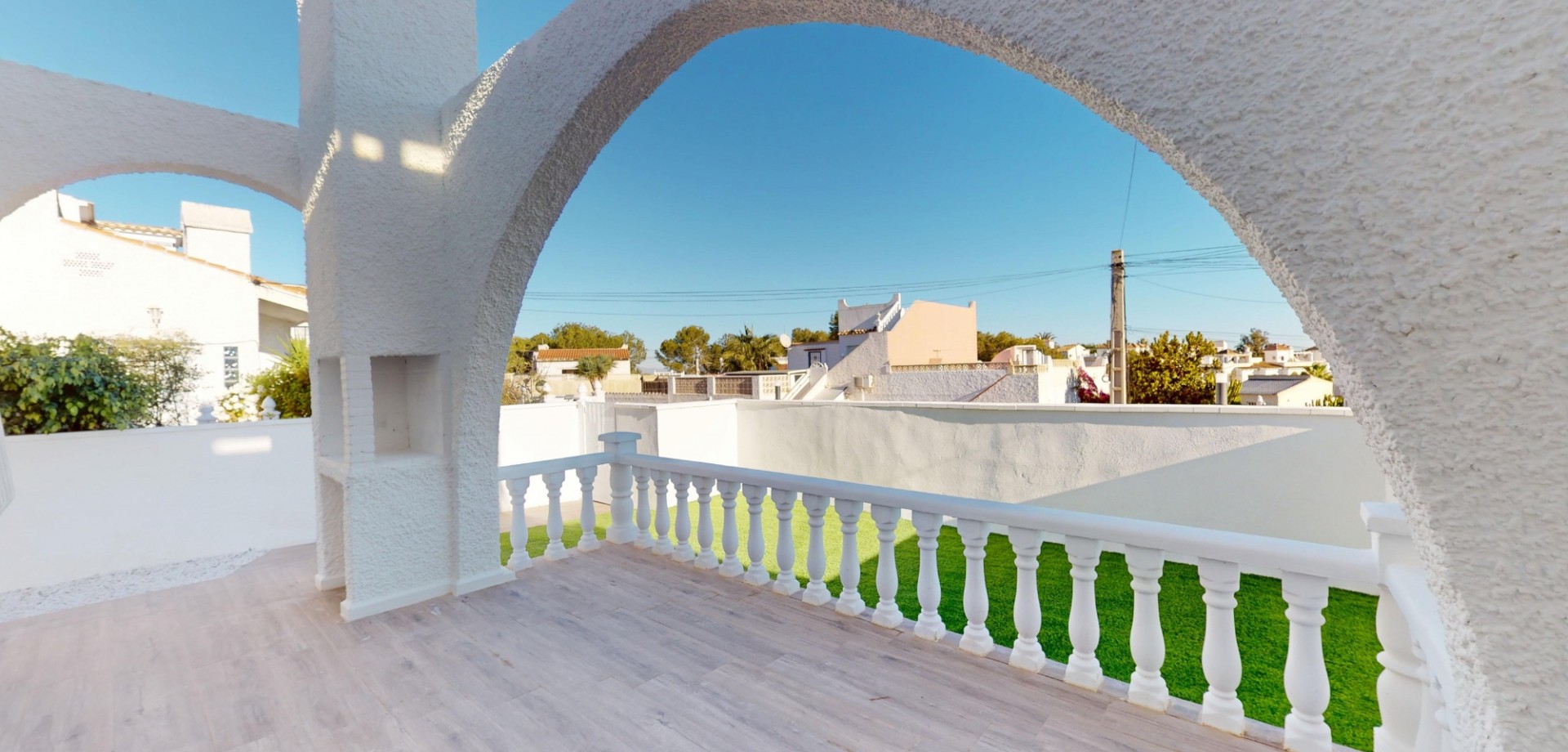 Dining area in bungalow for sale in Orihuela Costa
