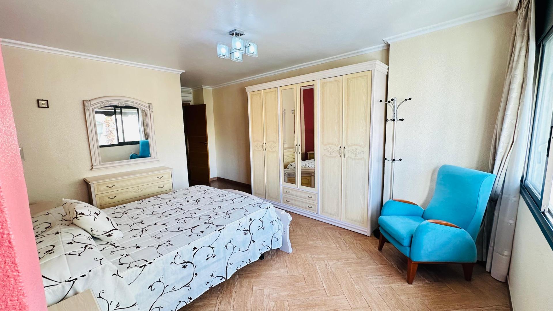 Master bedroom in apartment for sale in Torrevieja