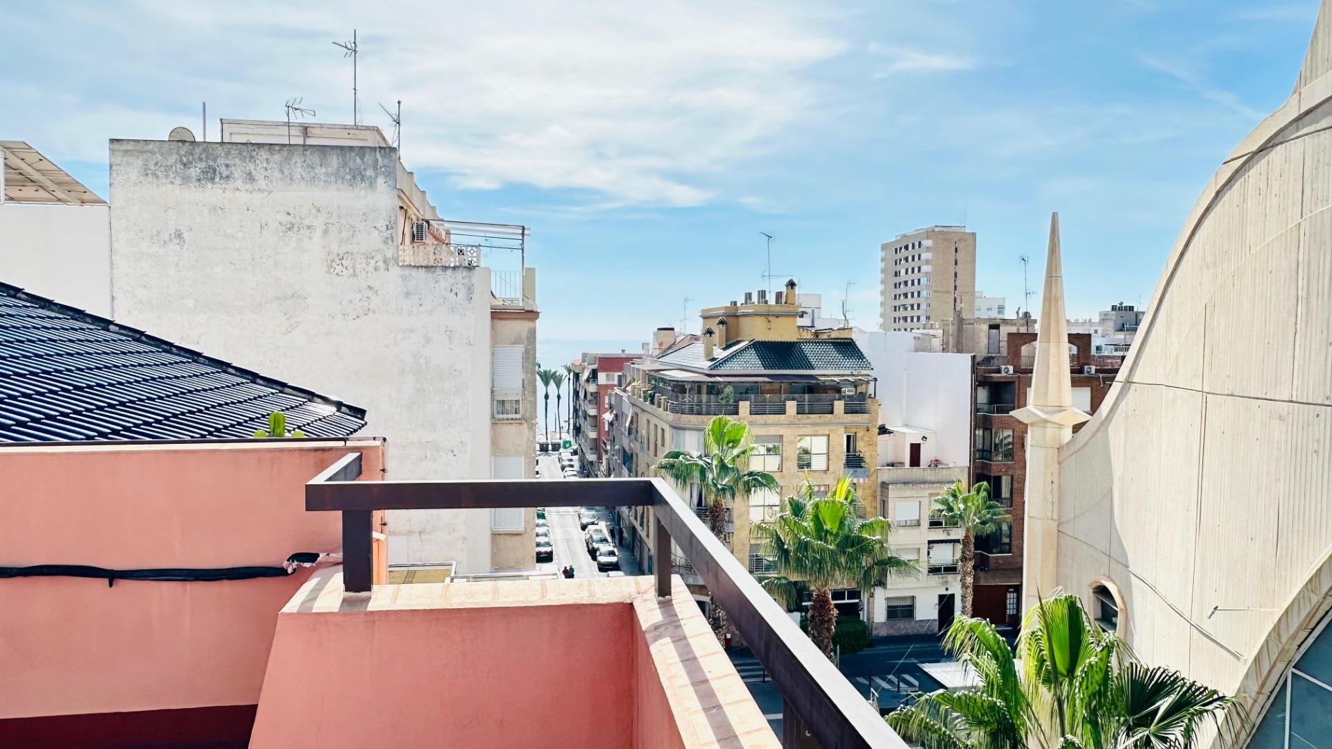 Garden in apartment for sale in Torrevieja