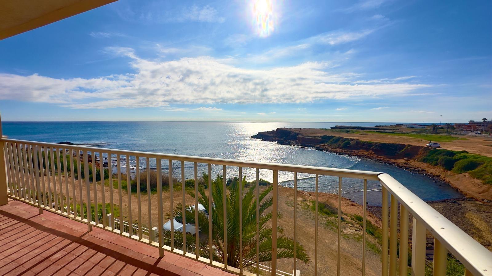 Terrace in apartment for sale in Torrevieja