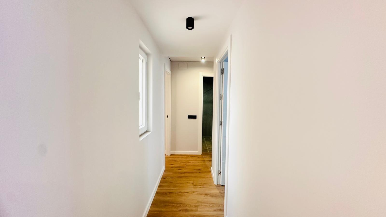 Master bedroom in apartment for sale in Torrevieja
