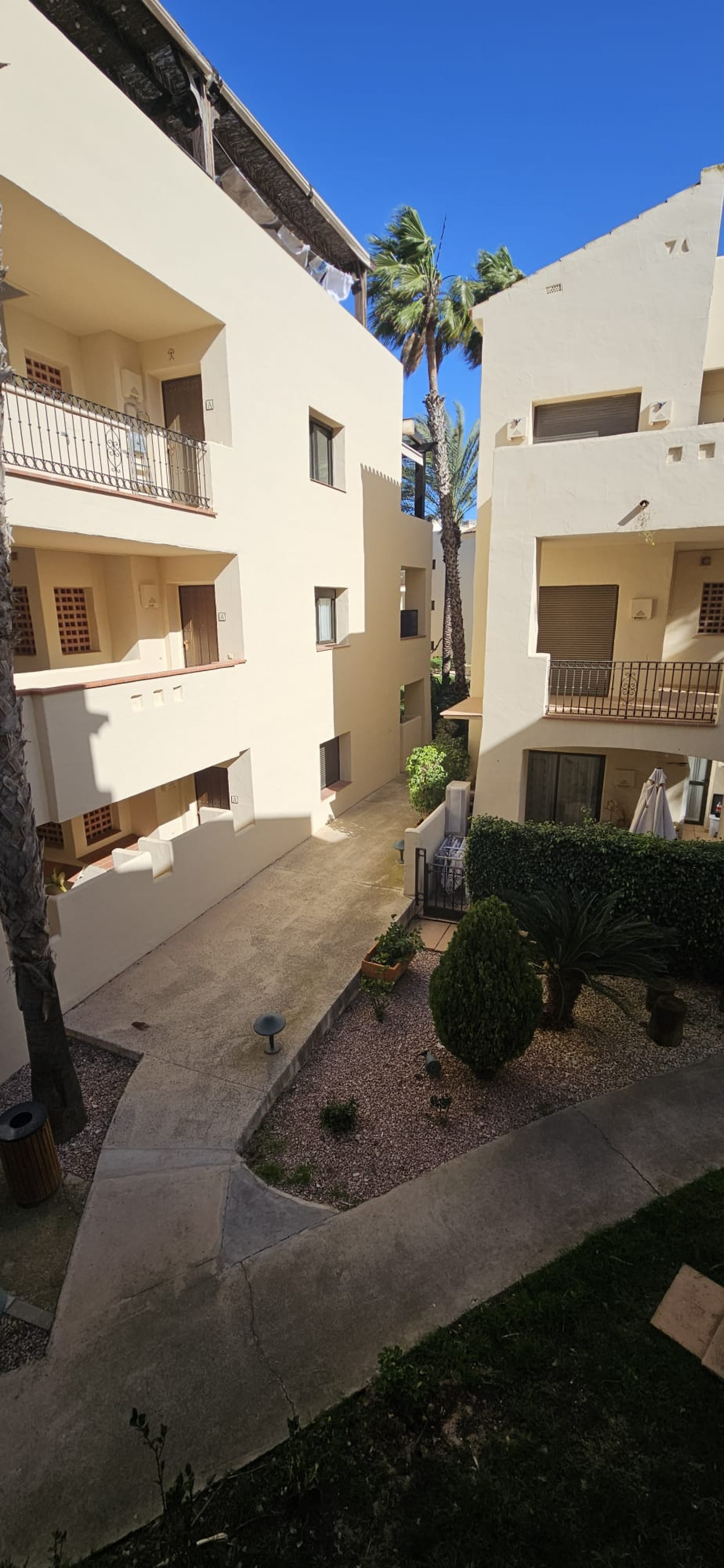 Kitchen in apartment for sale in Los Alcazares