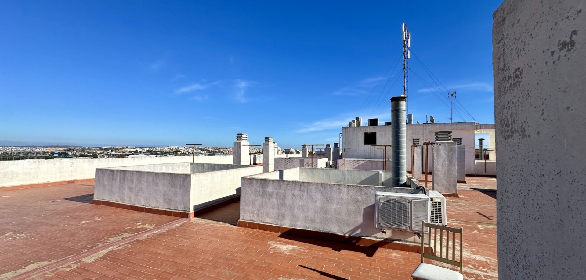 Terrace in apartment for sale in Torrevieja