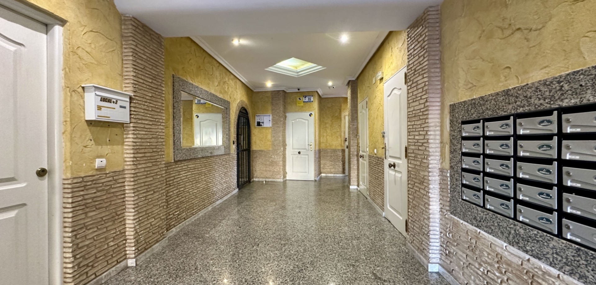 Garden in apartment for sale in Torrevieja