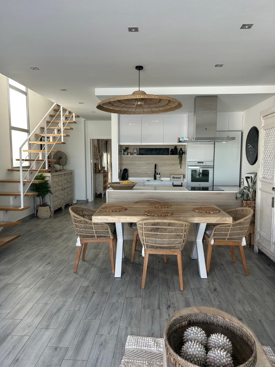 Kitchen in villa for sale in Daya Vieja