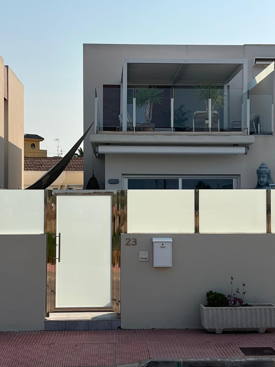 Exterior view in villa for sale in Daya Vieja