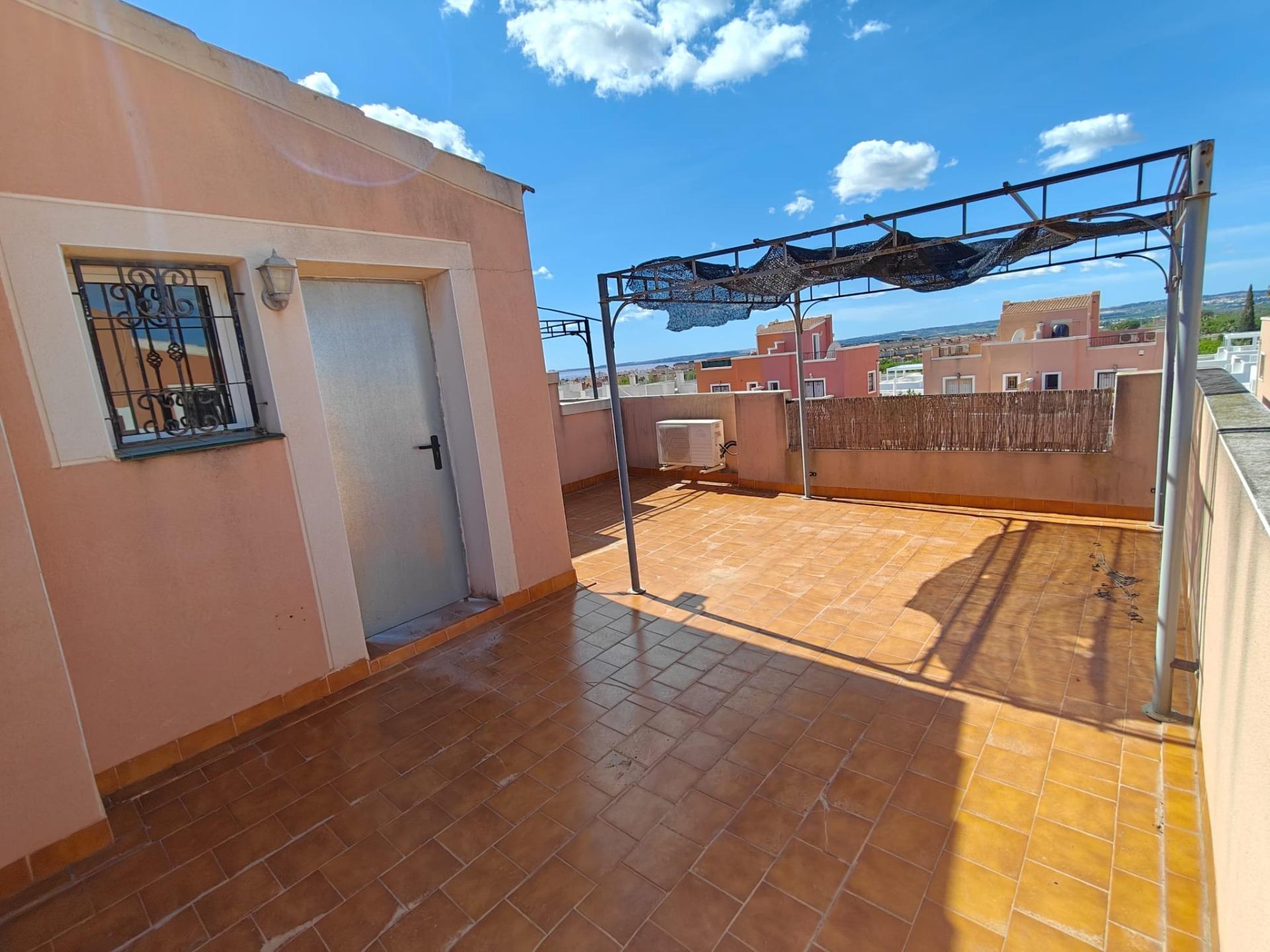 Master bedroom in duplex for sale in Los Montesinos