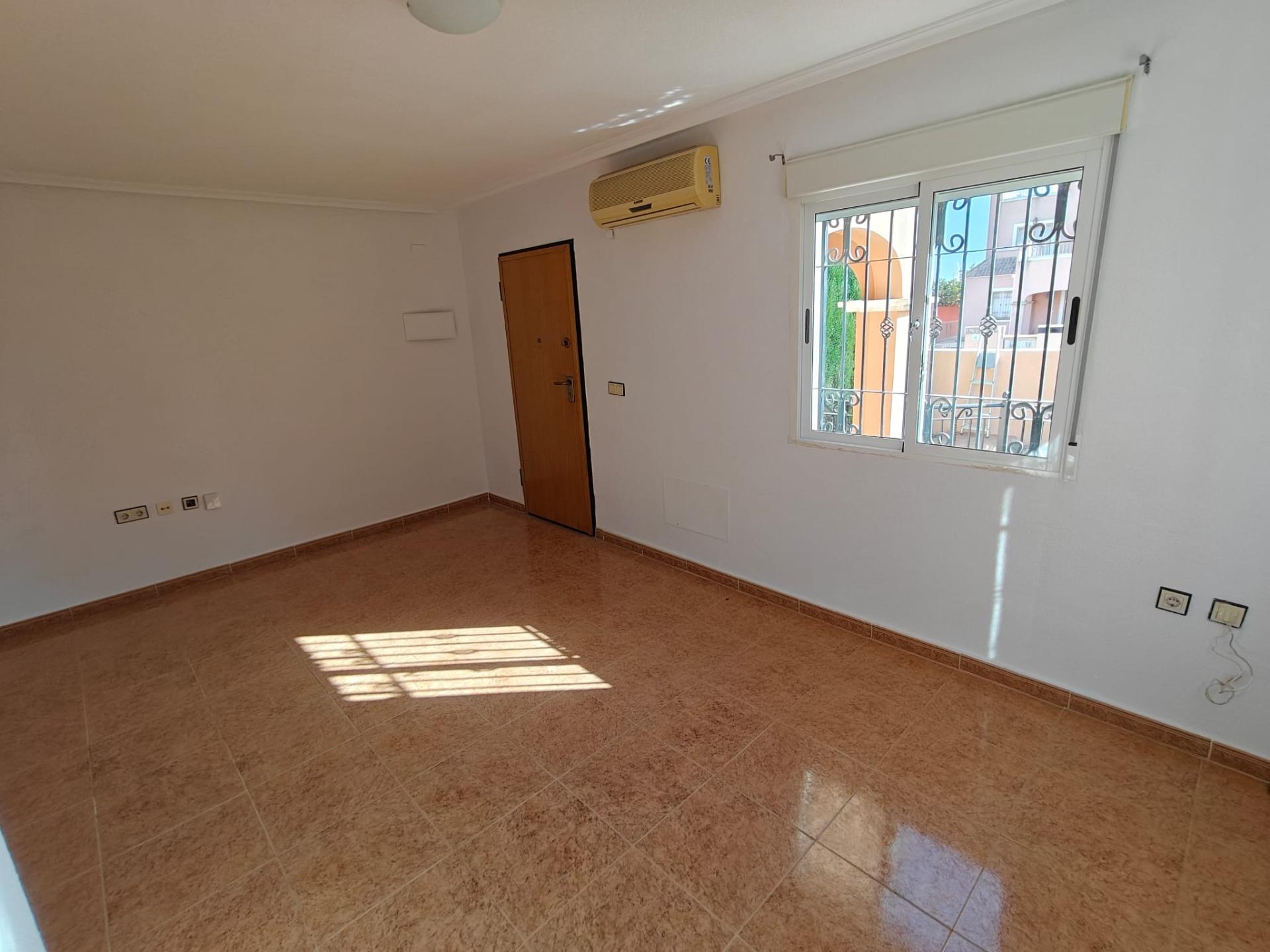 Garden in duplex for sale in Los Montesinos