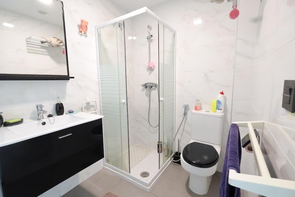 Master bedroom in bungalow for sale in Orihuela Costa