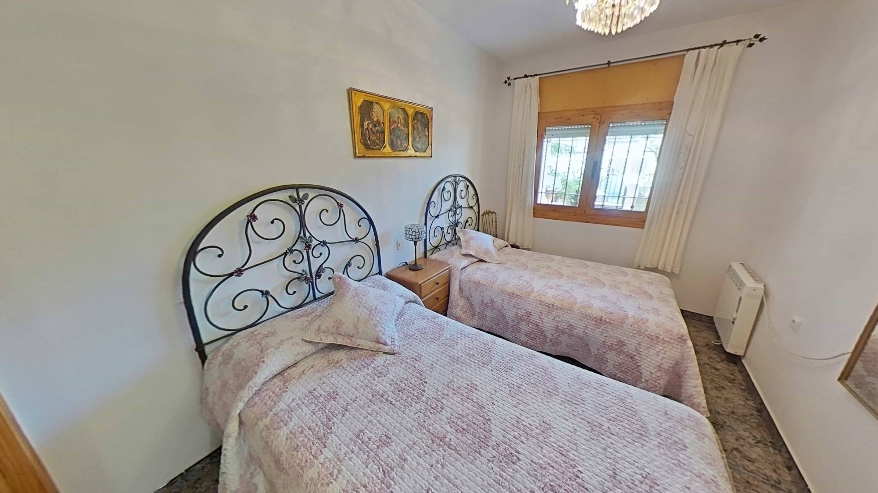 Master bedroom in terraced for sale in Santiago de la Ribera