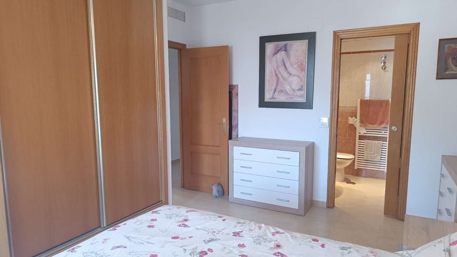 Bedroom in apartment for sale in Calpe