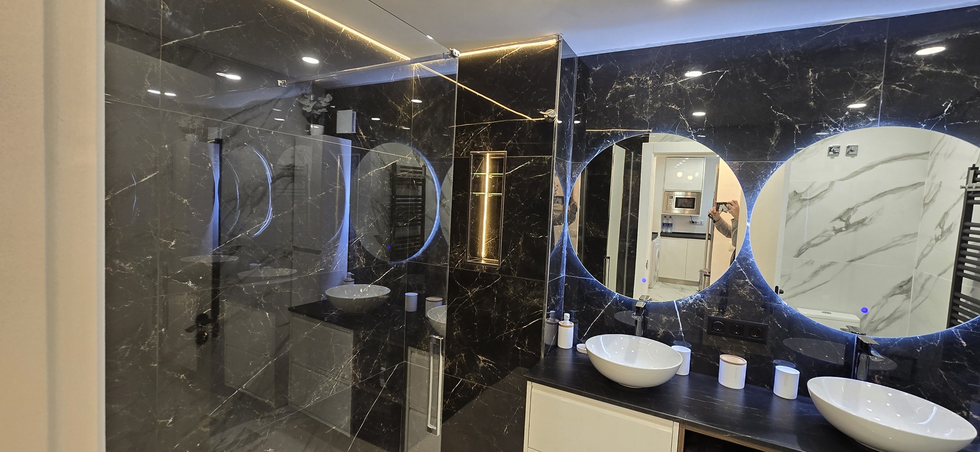 Bathroom in apartment for sale in Hacienda Riquelme Golf Resort