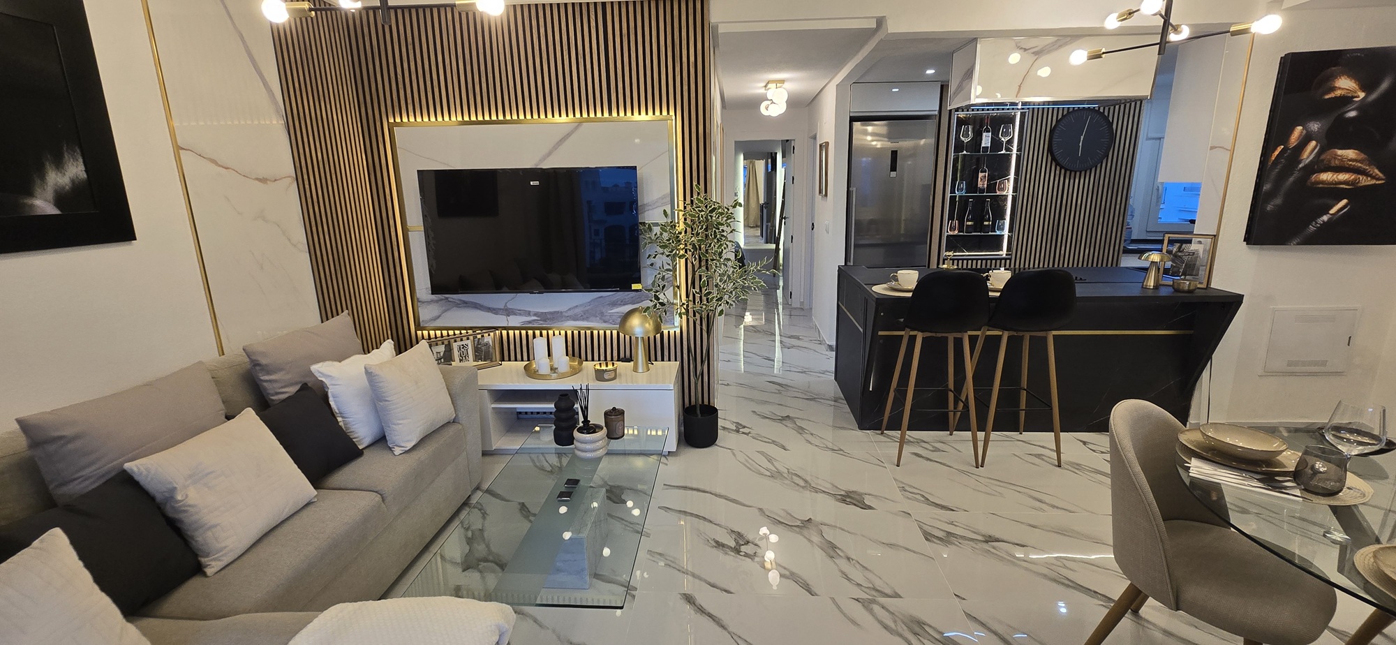 Master bedroom in apartment for sale in Hacienda Riquelme Golf Resort