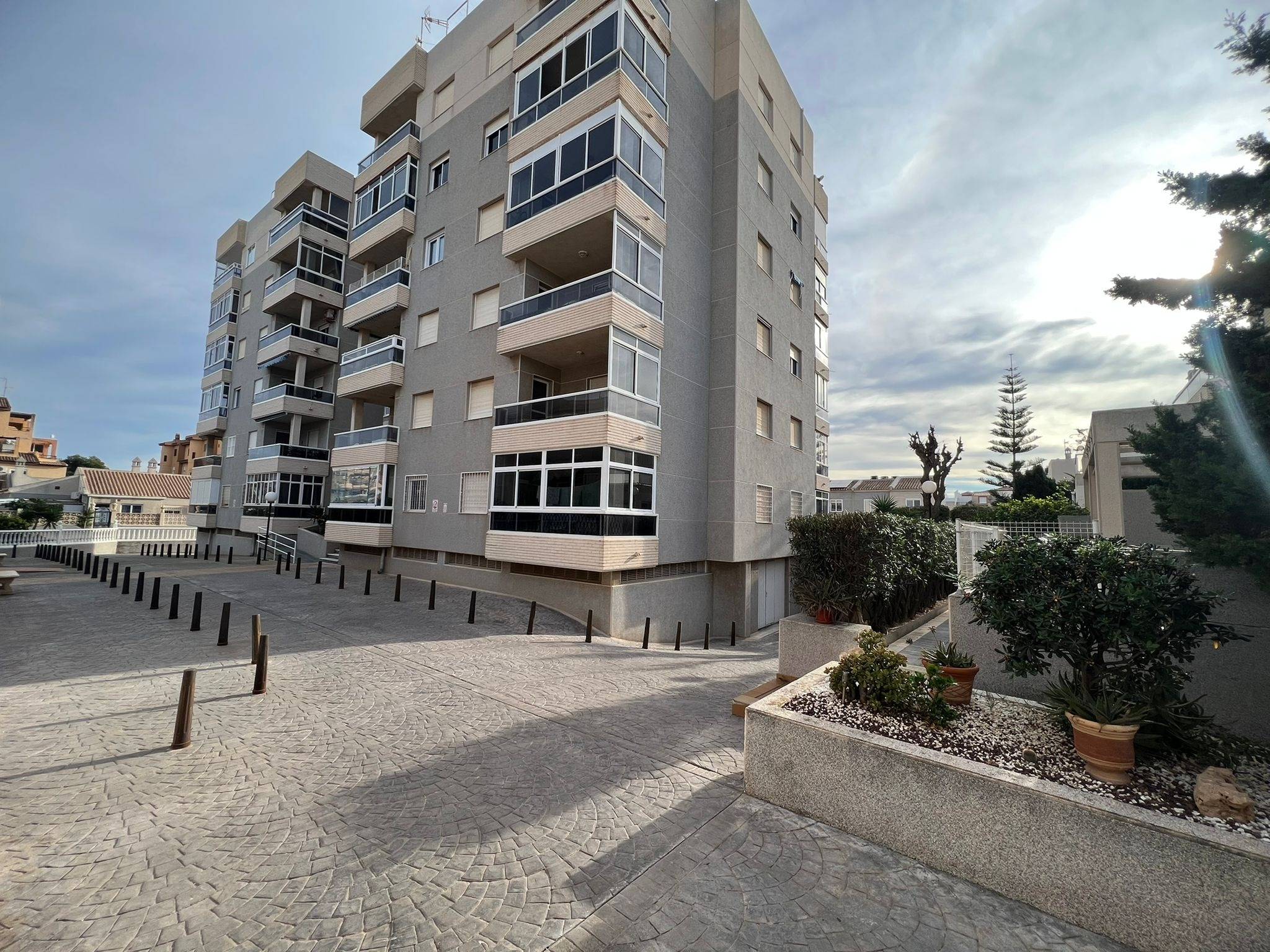 Bedroom in apartment for sale in Torrevieja