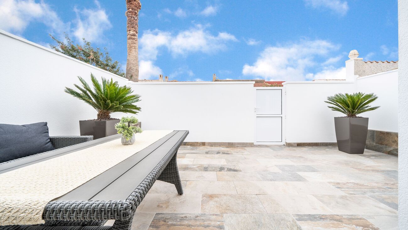 Exterior view in bungalow for sale in Torrevieja