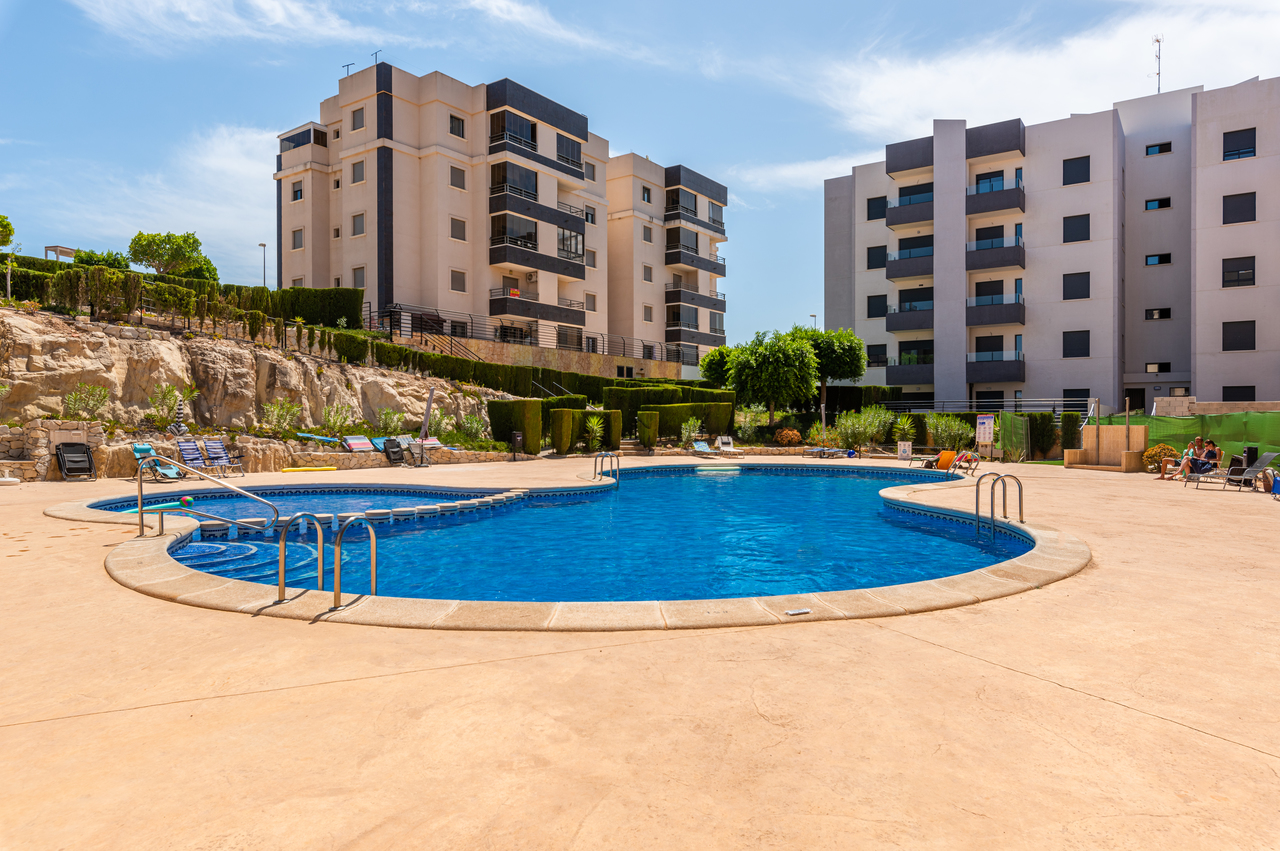 Garden in apartment for sale in San Miguel de Salinas