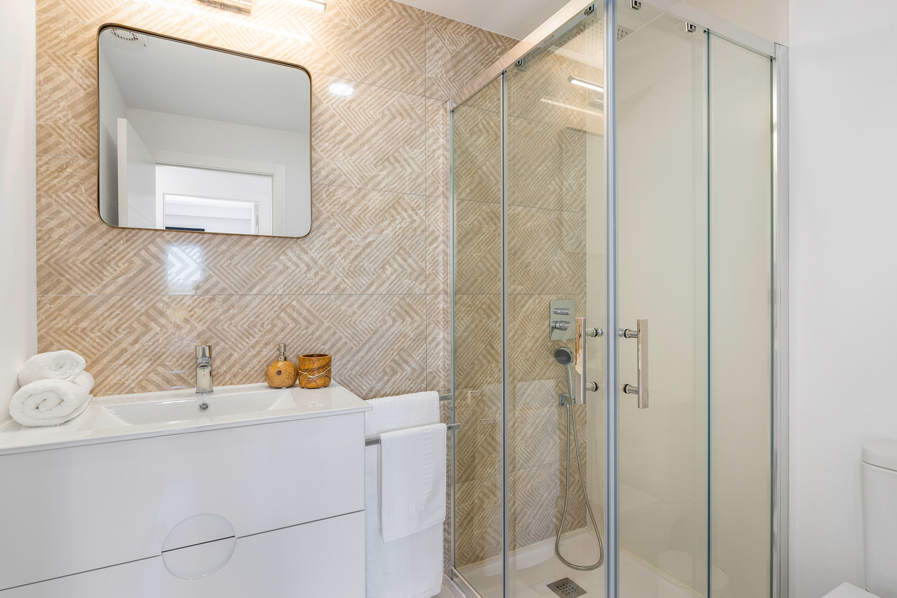 Bedroom in apartment for sale in San Miguel de Salinas