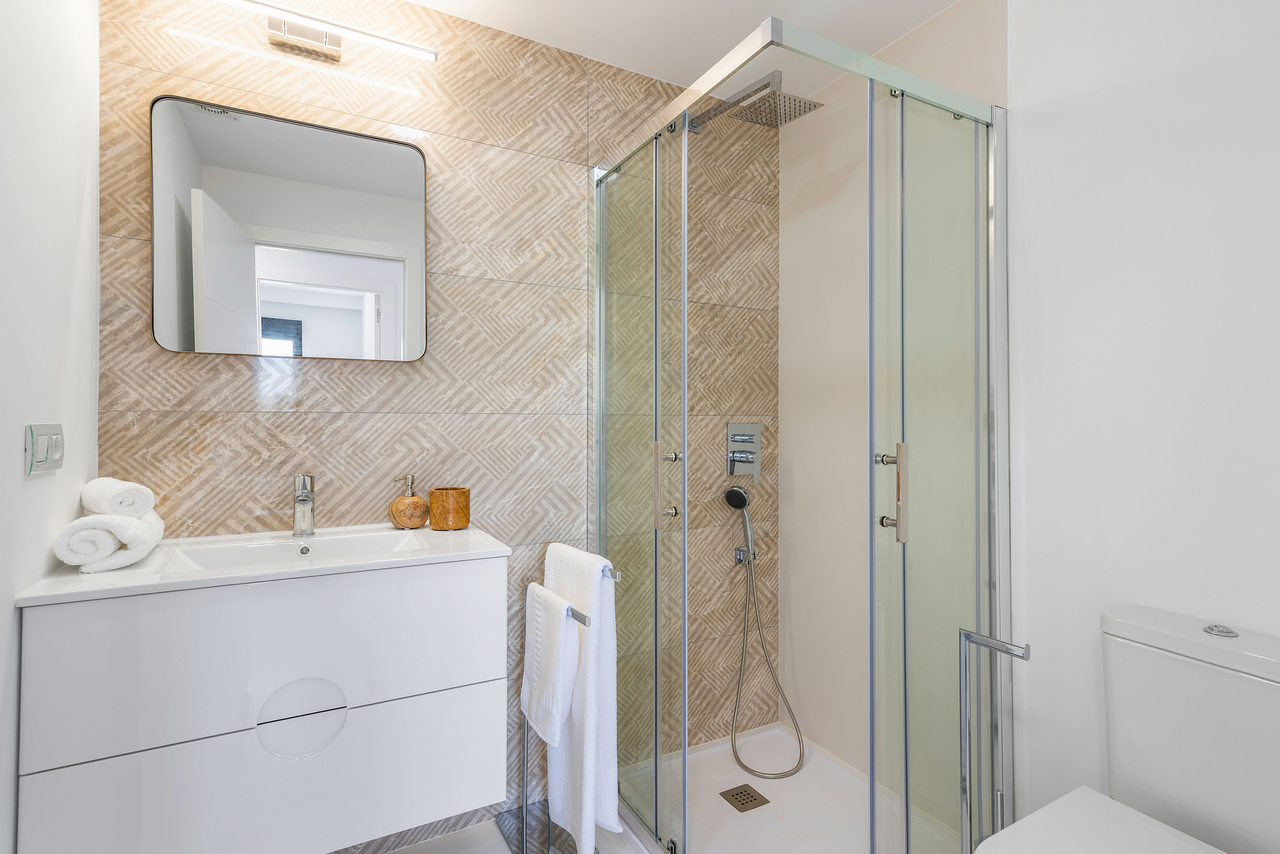 Bedroom in apartment for sale in San Miguel de Salinas
