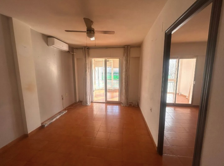 Terrace in apartment for sale in Torrevieja
