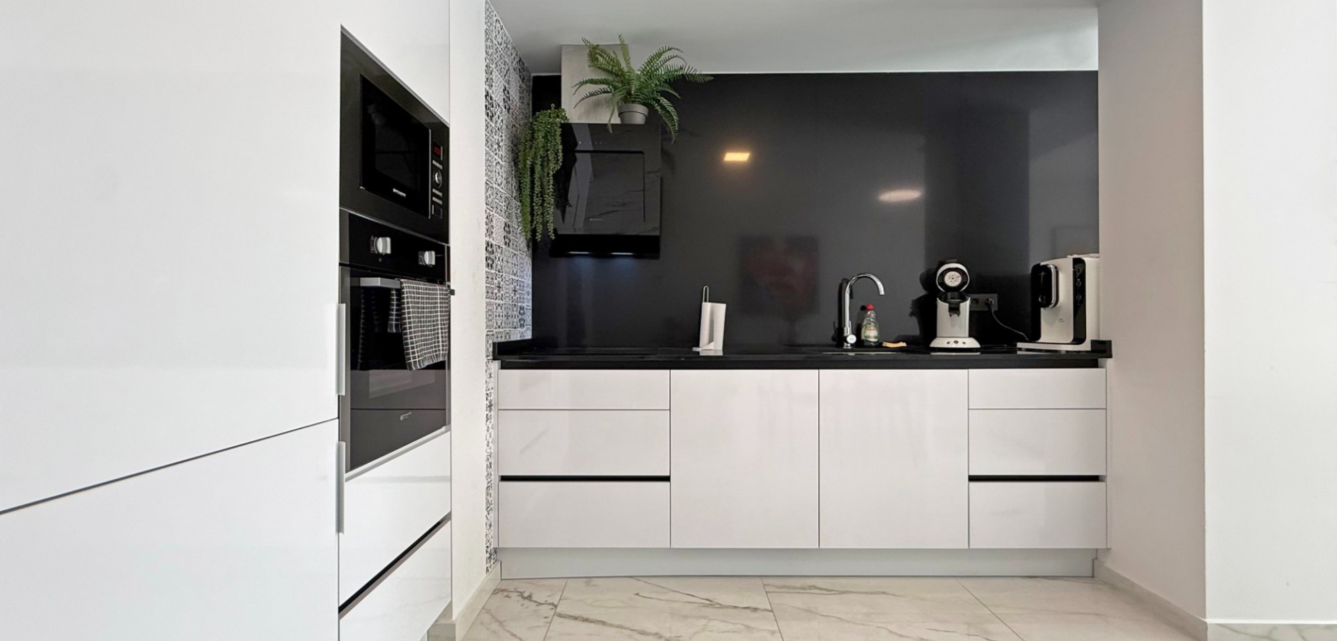 Kitchen in apartment for sale in Orihuela Costa