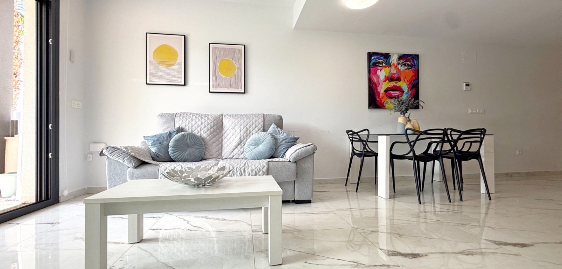 Located in a secure gated community in the heart of Los Altos, this stylish first-floor apartment co