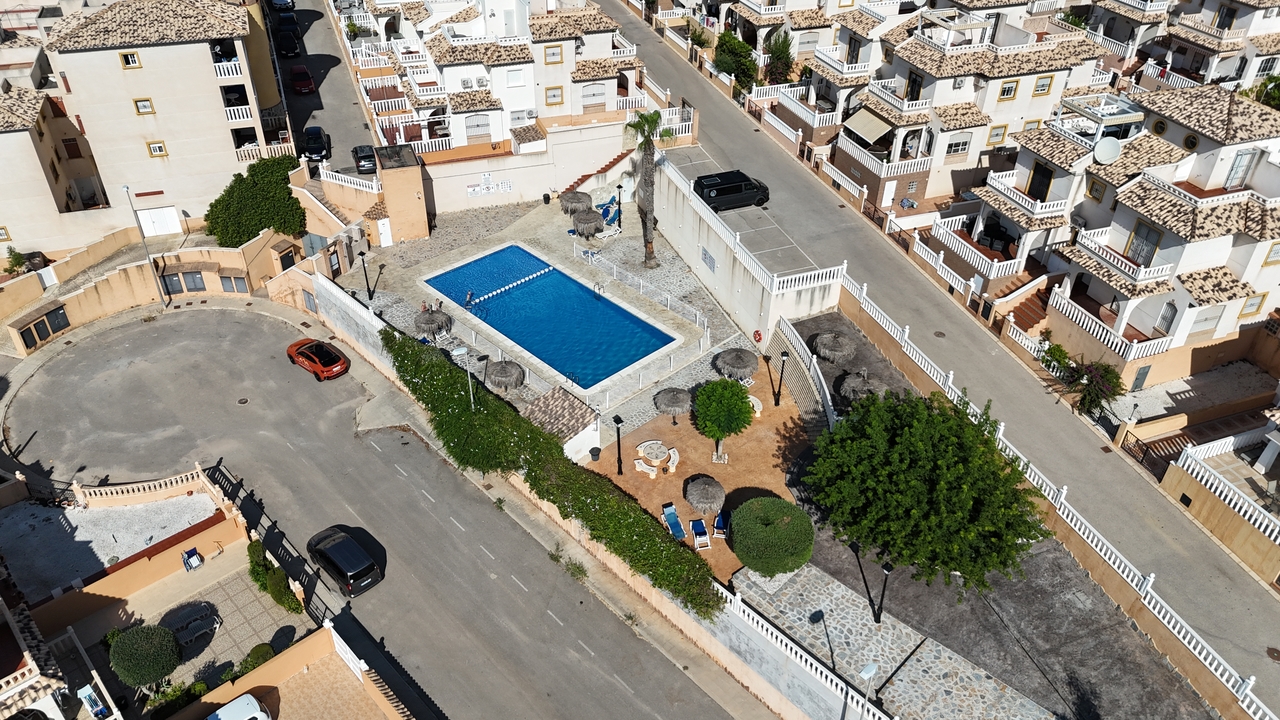 Kitchen in apartment for sale in Cabo Roig
