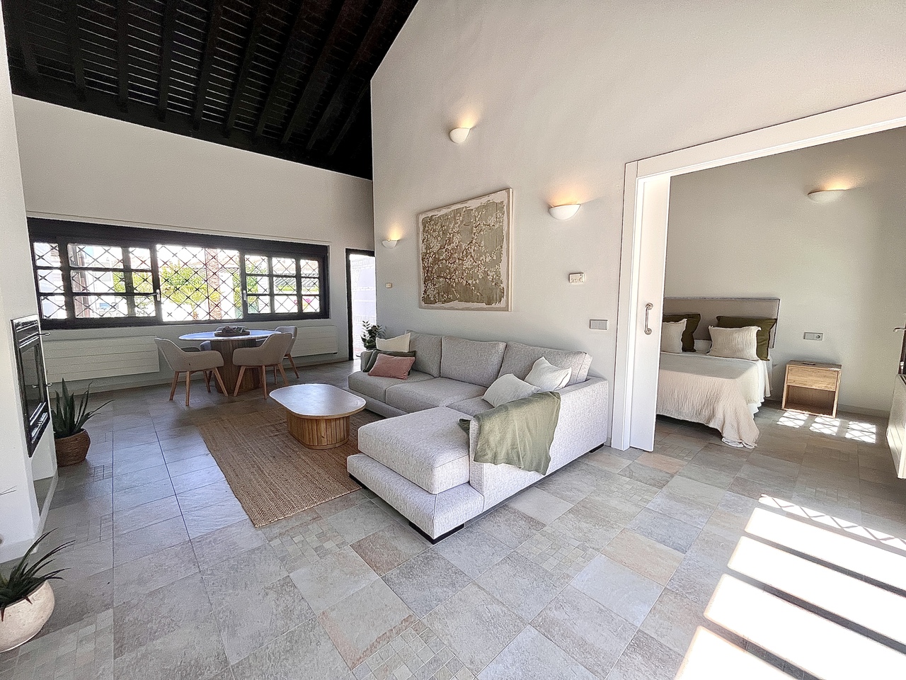 Stunning 2-Bedroom, 2-Bathroom Townhouse set on the front line of the golf course offers a rare oppo