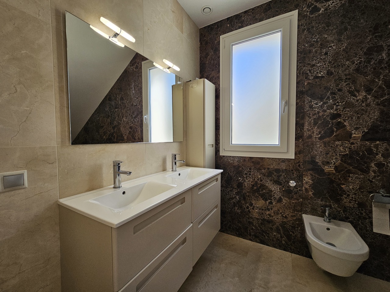 Pool area in villa for sale in La Zenia