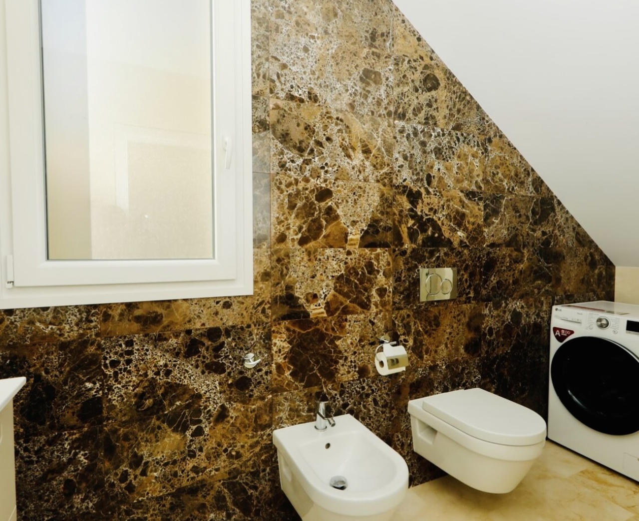 Terrace in villa for sale in La Zenia