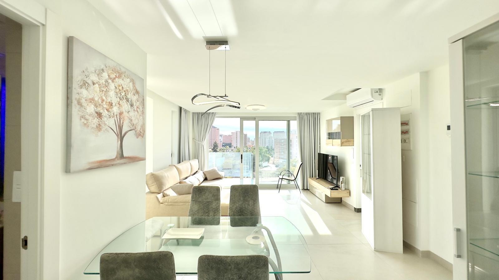 This exclusive second-floor flat, located in the prestigious area of Benidorm, just one kilometre fr