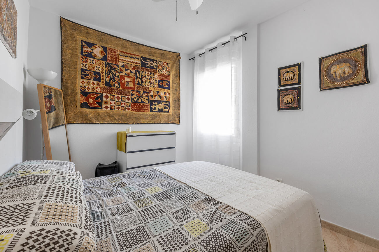 Master bedroom in bungalow for sale in Orihuela Costa