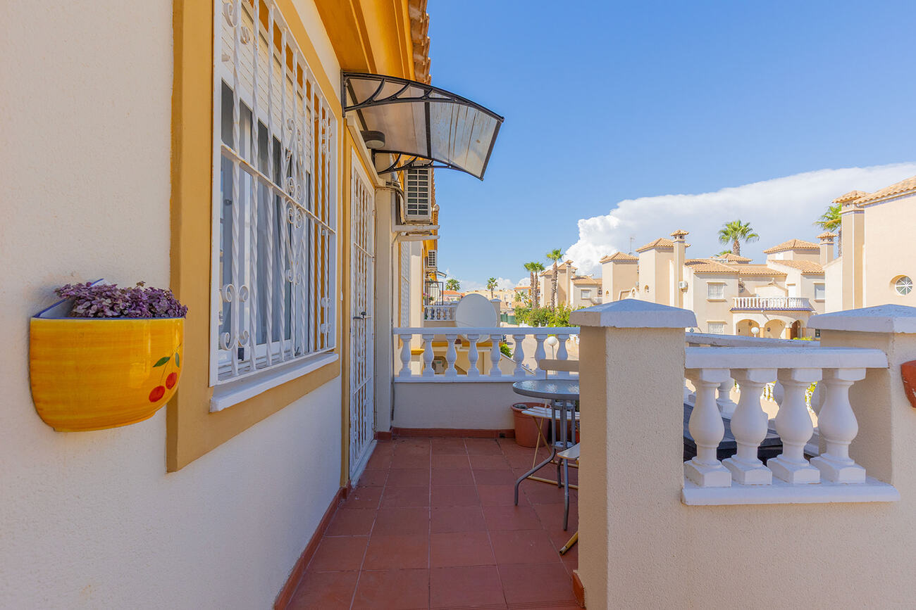 Exterior view in bungalow for sale in Orihuela Costa